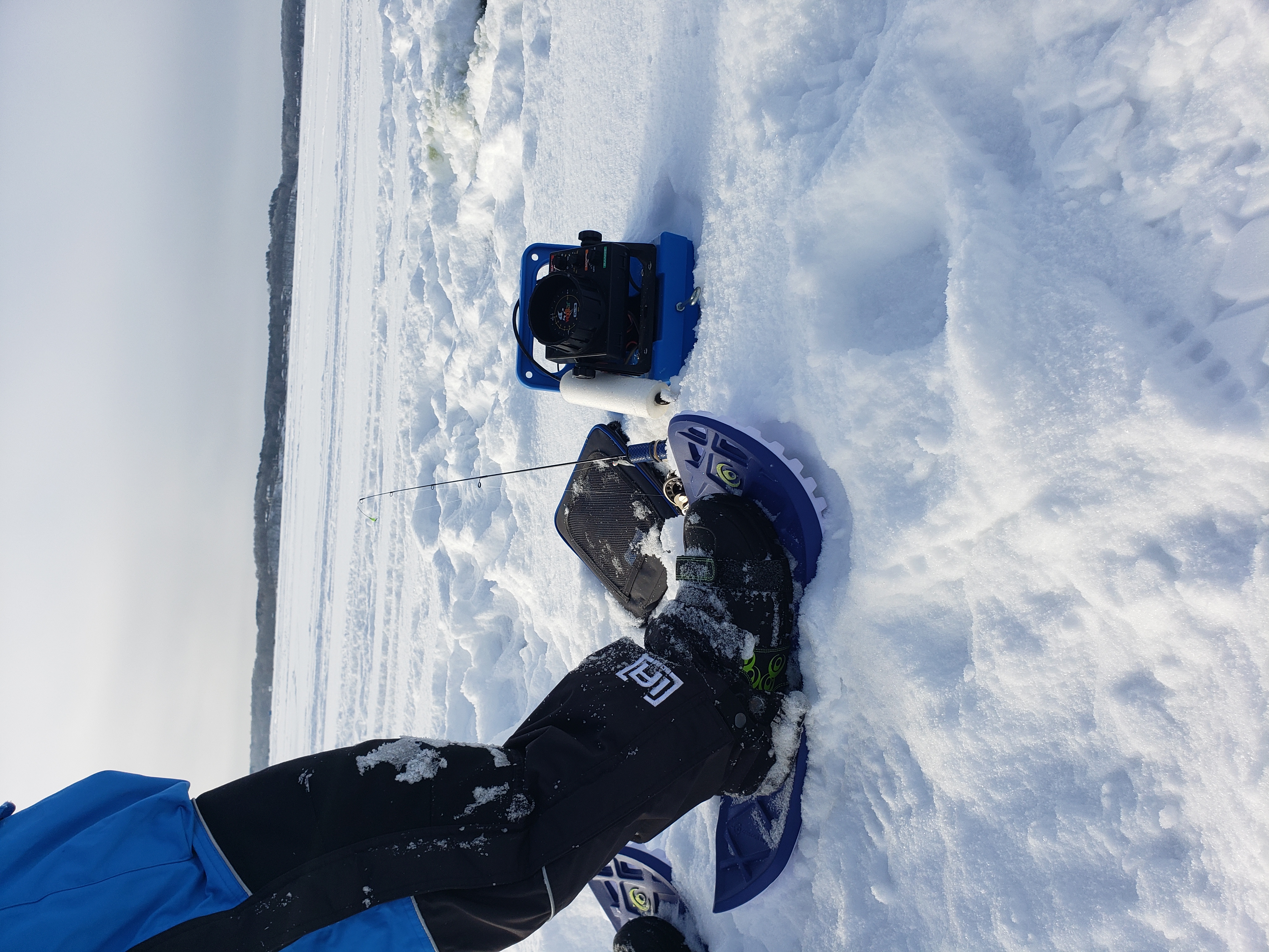 Best snowshoes for ice fishing with gear